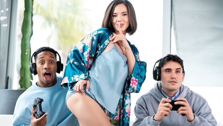 [Brazzers] - Short Hair Slut Eve Sweet Loves Cum on Her Face - Jesus Reyes - Eve Sweet