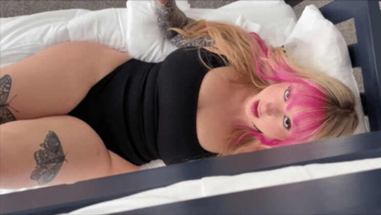 [FamilyTherapy] - Skylar Vox's POV Sex with Big Butts and Tattoos - Skylar Vox (Skylar Vox)