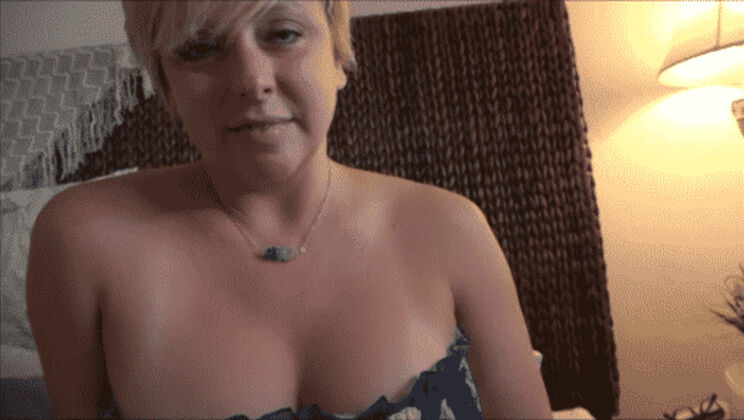 [MomComesFirst] - Innocent Blonde MILF's POV Blowjob and Cumshot - Brianna Beach (Brianna Beach)